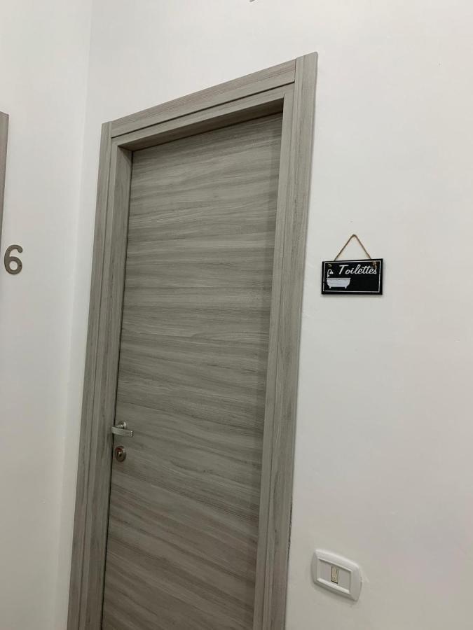 Albergo Anna Чампино Екстериор снимка