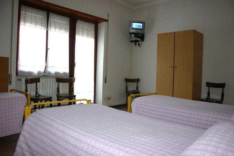 Albergo Anna Чампино Екстериор снимка